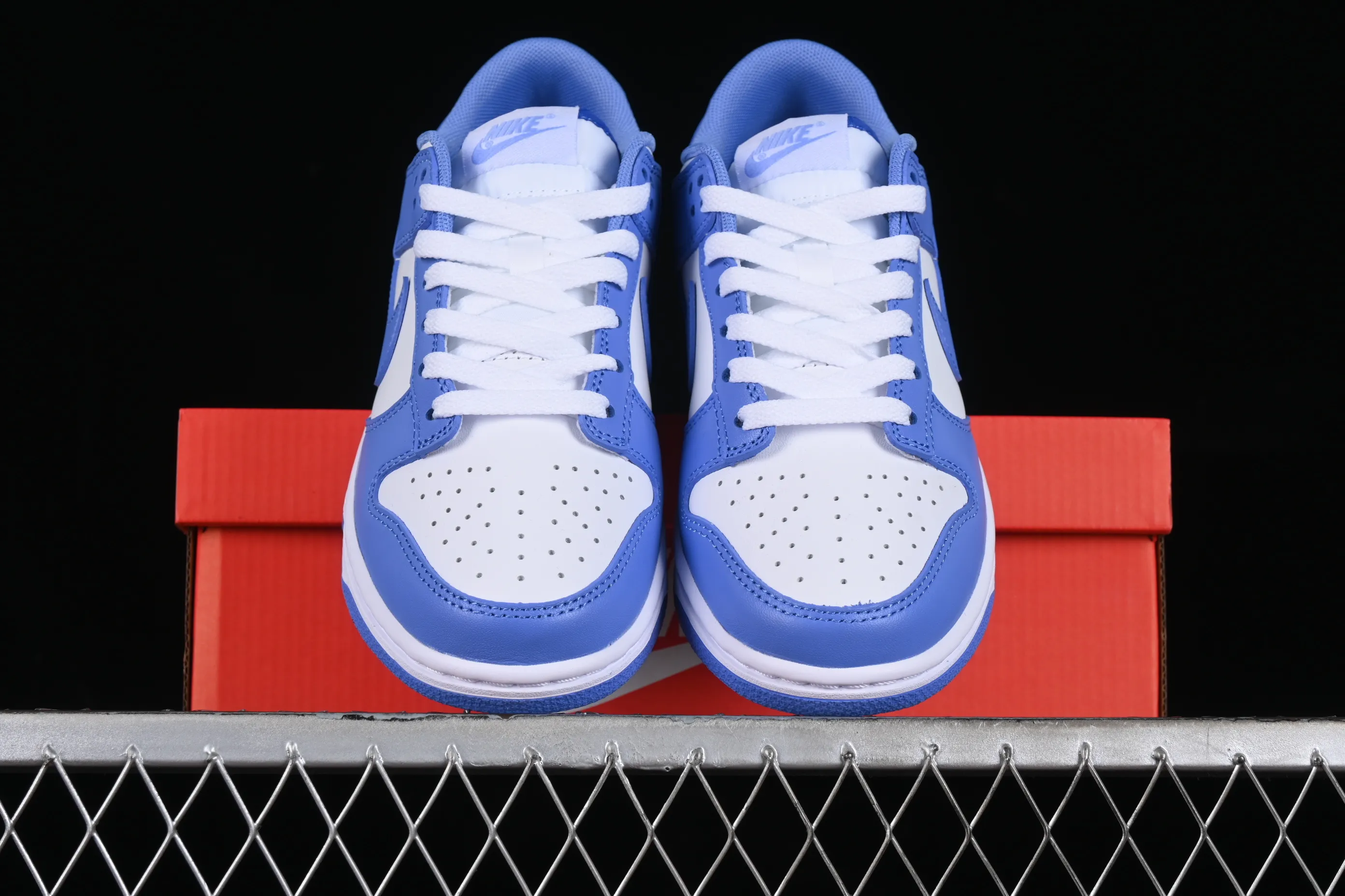 All categories Nk SB Dunk series Nk SB Dunk Low low-top sneakers Nk Dunk Low "Polar Blue" North Carolina blue replacement SB low-top casual sneakers DV0833-400